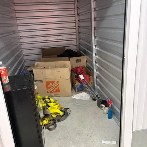 5 x 10 storage unit in Unknown, TX