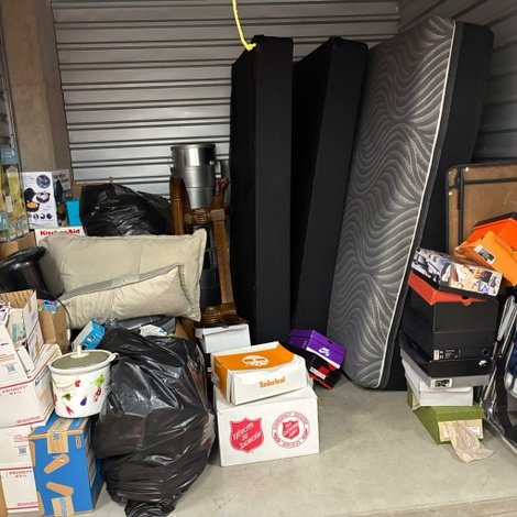 10 x 10 storage unit in Unknown, TX