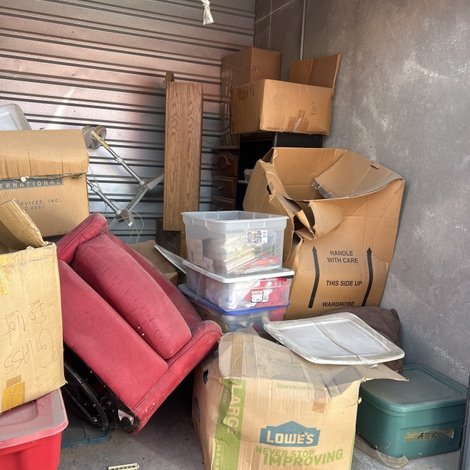 10 x 10 storage unit in Unknown, TX
