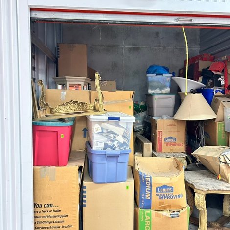 10 x 10 storage unit in Unknown, TX