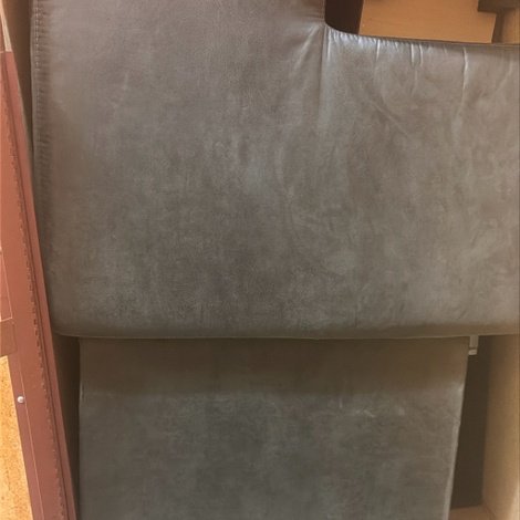 4 x 8 storage unit in Redford, MI