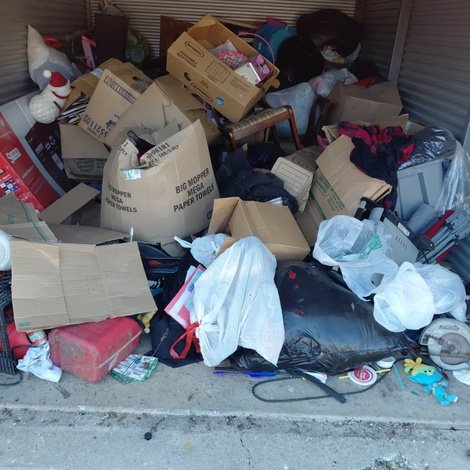 10 x 15 storage unit in Monroe, MI