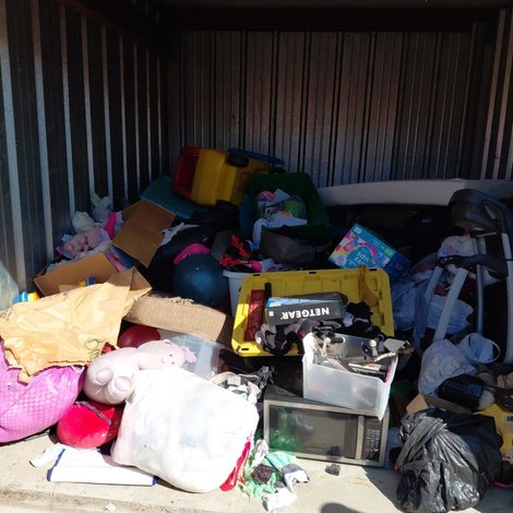 10 x 12 storage unit in Monroe, MI