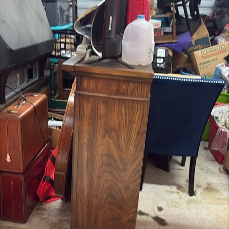 10 x 15 storage unit in Westland, MI