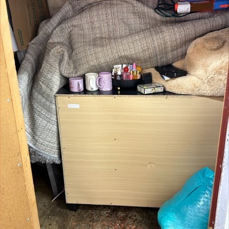 8 x 12 storage unit in Inkster, MI