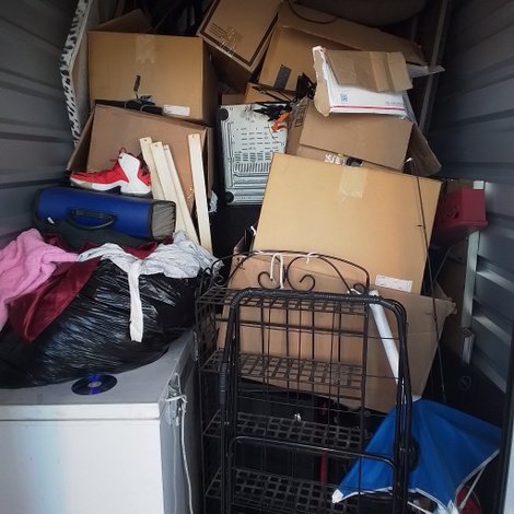 5 x 10 storage unit in Sacramento, CA