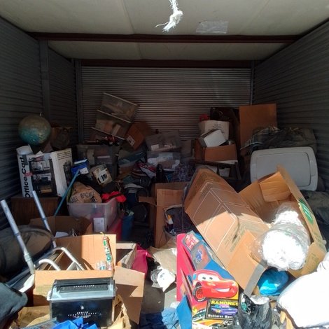 10 x 15 storage unit in Sacramento, CA