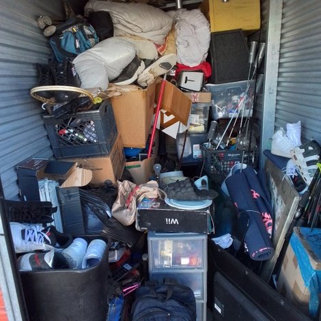 5 x 10 storage unit in Sacramento, CA