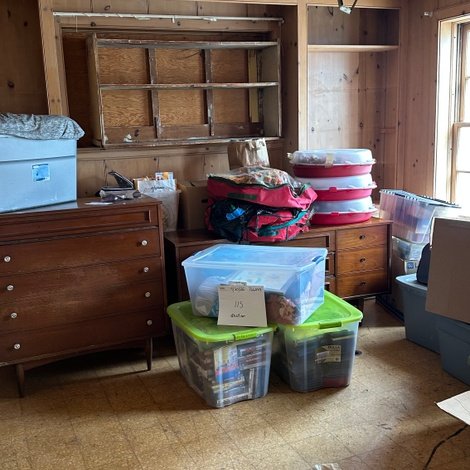 10 x 15 storage unit in Cleveland Heights, OH