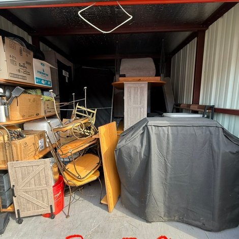 10 x 15 storage unit in Parma, OH