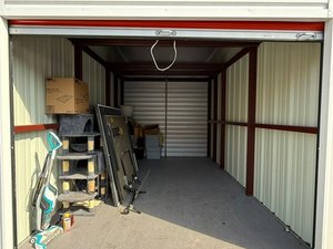 10 x 15 storage unit in Parma, OH