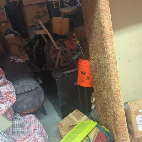 10 x 13 storage unit in Troy, MI
