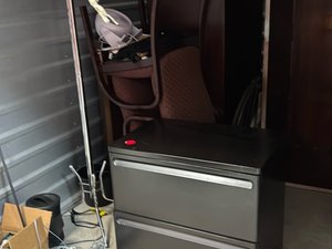 8 x 10 unit in Southfield