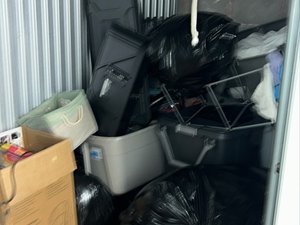 10 x 5 storage unit in Jennings, MO