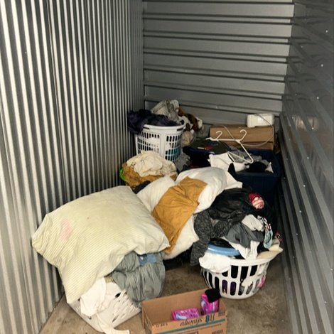 5 x 10 storage unit in Jennings, MO