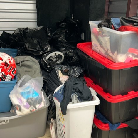 10 x 7 storage unit in Jennings, MO