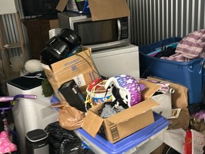 10 x 10 unit in St. Louis