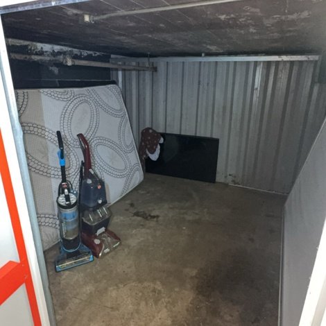 10 x 10 storage unit in NE Washington, DC
