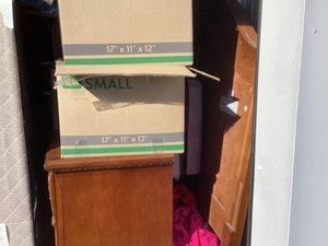 10 x 10 unit in Hadley