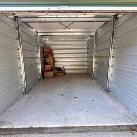 10 x 15 storage unit in Sanford, ME