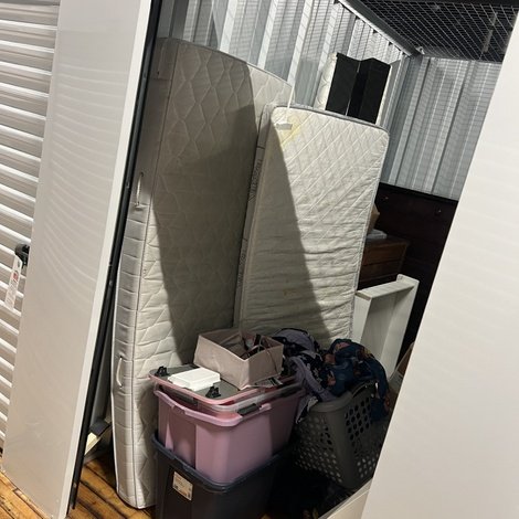 5 x 10 storage unit in Cranston, RI