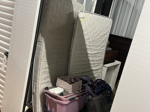 5 x 10 storage unit in Cranston, RI