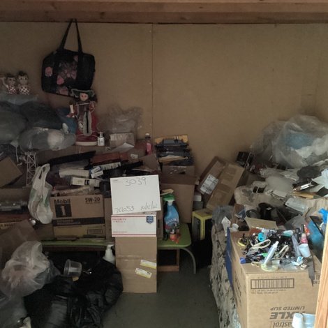 8 x 7 storage unit in Cleveland, OH