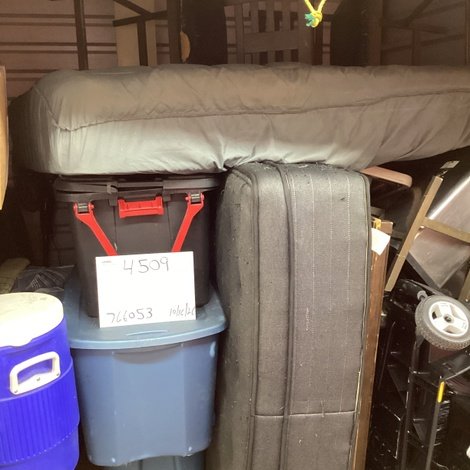 8 x 8 storage unit in Cleveland, OH