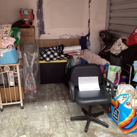 10 x 10 storage unit in Bedford, OH