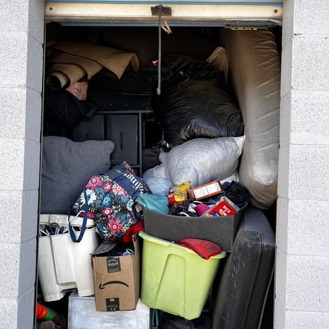 5 x 10 storage unit in Victorville, CA