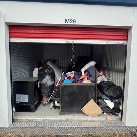 10 x 10 storage unit in W Clayton, NC