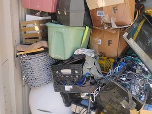 8 x 10 storage unit in Bakersfield, CA