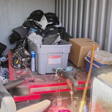 8 x 15 storage unit in Bakersfield, CA