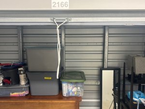 5 x 10 unit in Richmond