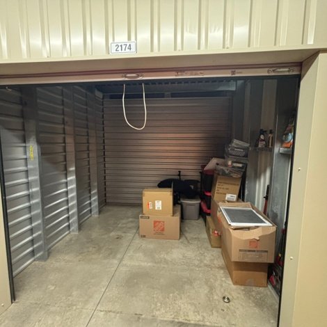 10 x 10 storage unit in Bethlehem, GA