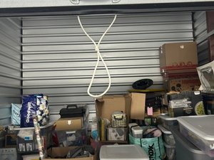 10 x 10 storage unit in Clinton, MD