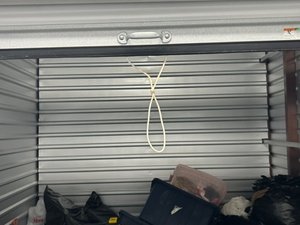 10 x 10 storage unit in Clinton, MD
