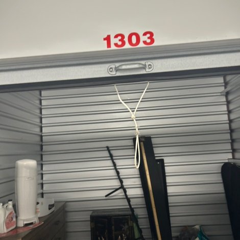 10 x 10 storage unit in Clinton, MD
