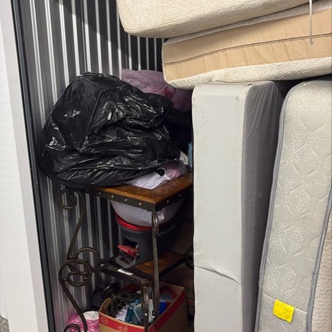 10 x 10 storage unit in Providence, RI