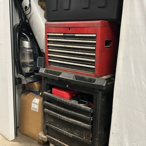 10 x 15 storage unit in Indianapolis, IN