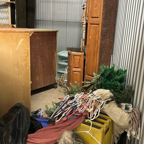 10 x 20 storage unit in Indianapolis, IN