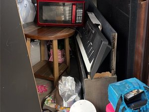 10 x 10 storage unit in Pontiac, MI