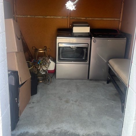 10 x 10 storage unit in Columbus, GA