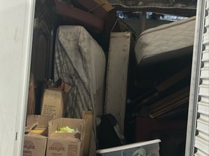 7 x 10 storage unit in Central Falls, RI