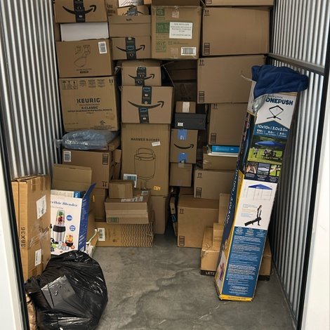 5 x 9 storage unit in Glen Cove, NY