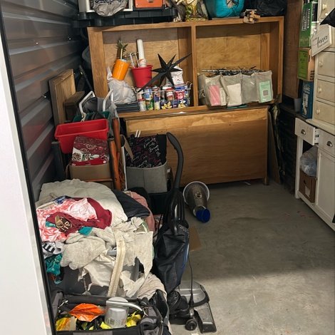 10 x 15 storage unit in Loganville, GA