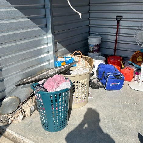 10 x 10 storage unit in Blasdell, NY
