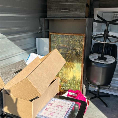 10 x 10 storage unit in Blasdell, NY