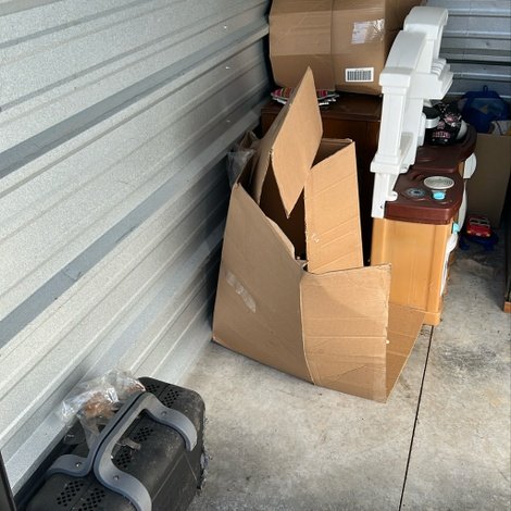 5 x 10 storage unit in Blasdell, NY