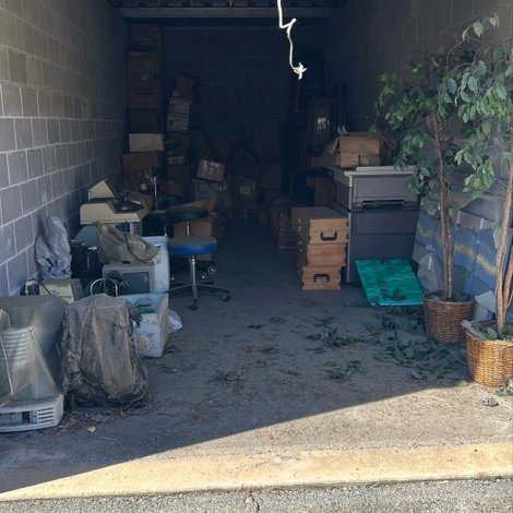 10 x 30 storage unit in Albany, GA